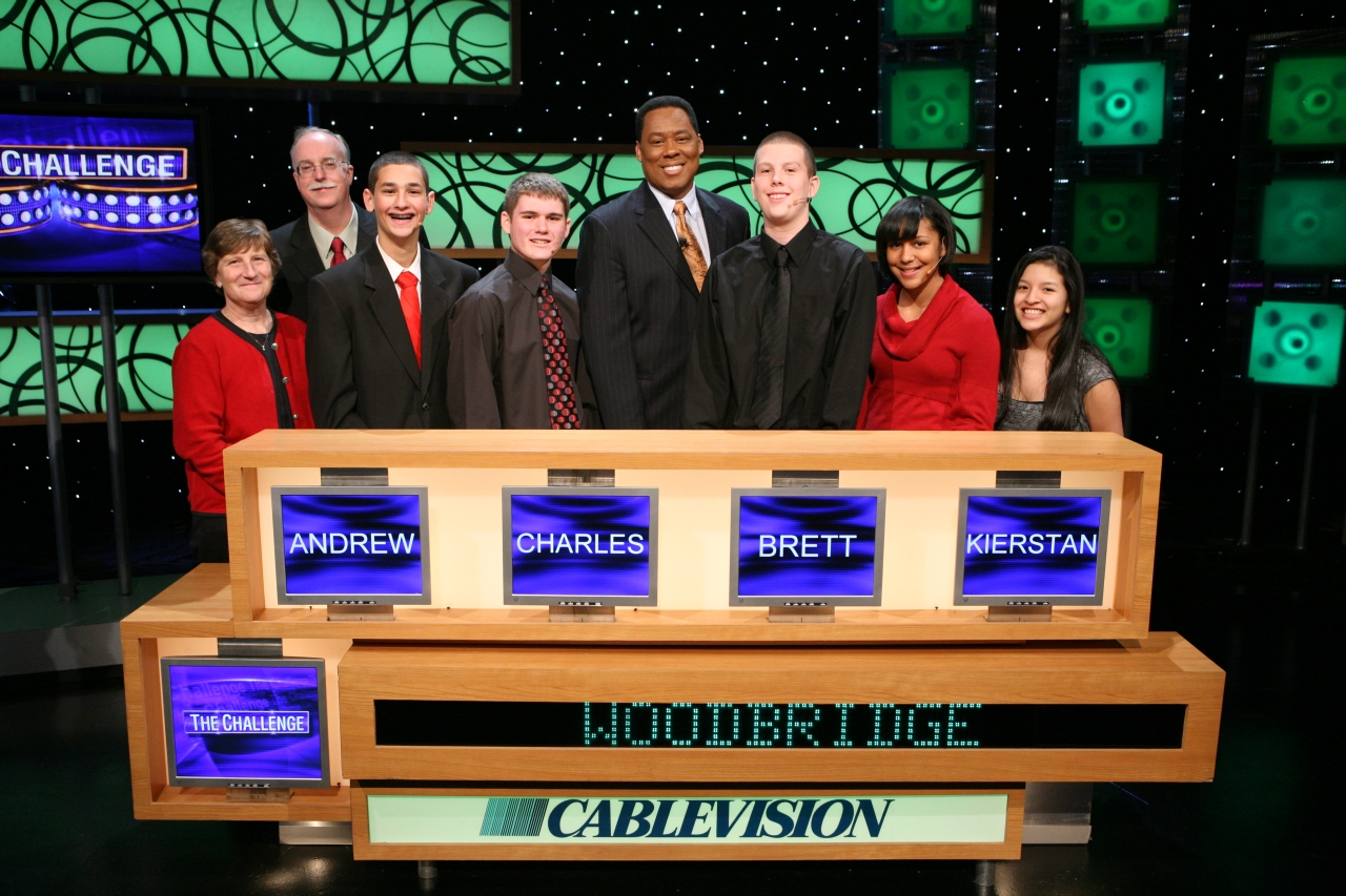 woodbridge-high-school-to-compete-on-cable-quiz-show-013009.jpg